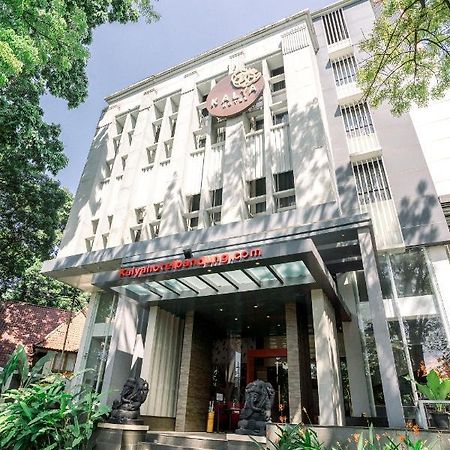 Kalya Hotel Bandung Dago Esterno foto