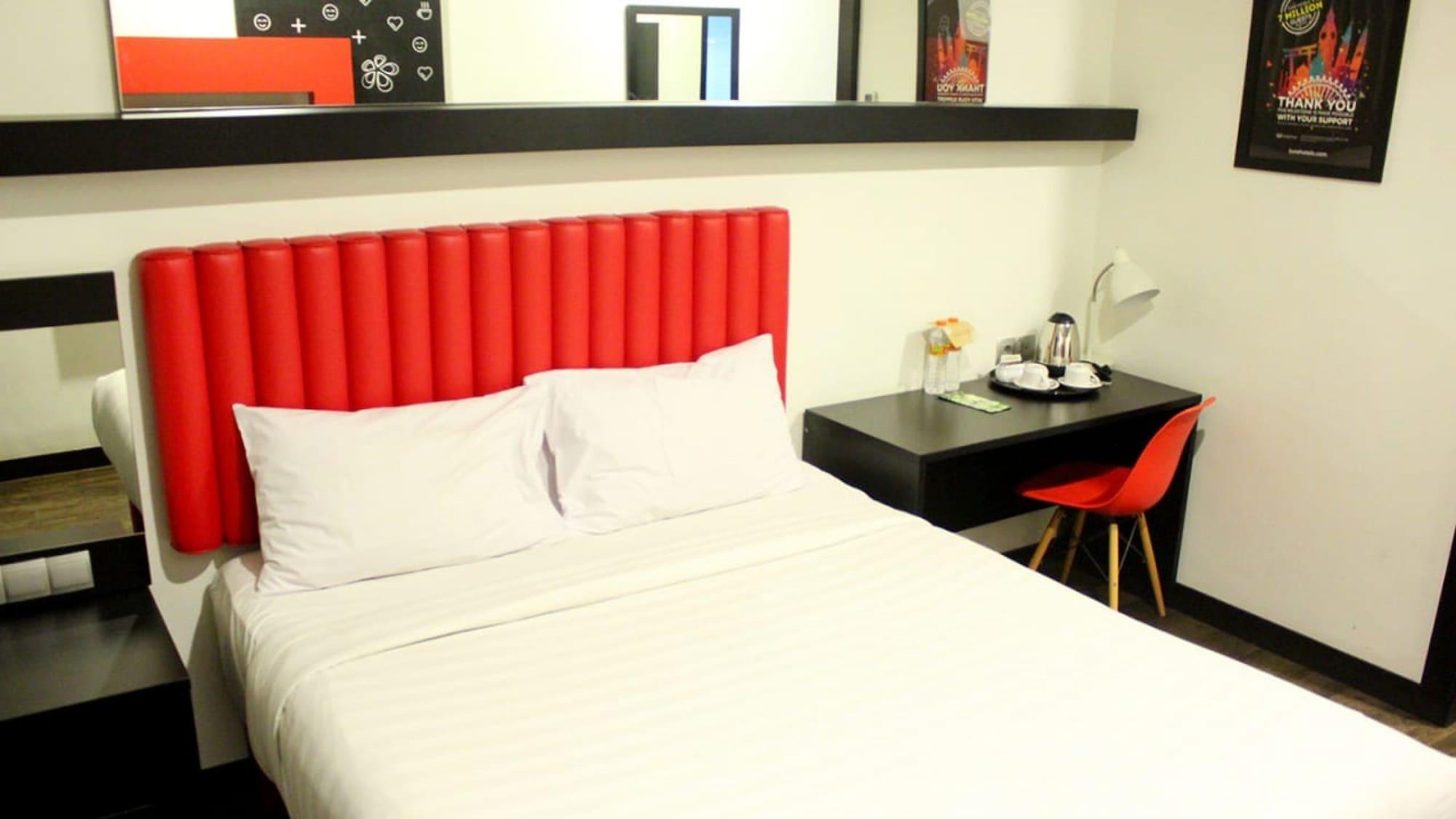 Kalya Hotel Bandung Dago Esterno foto