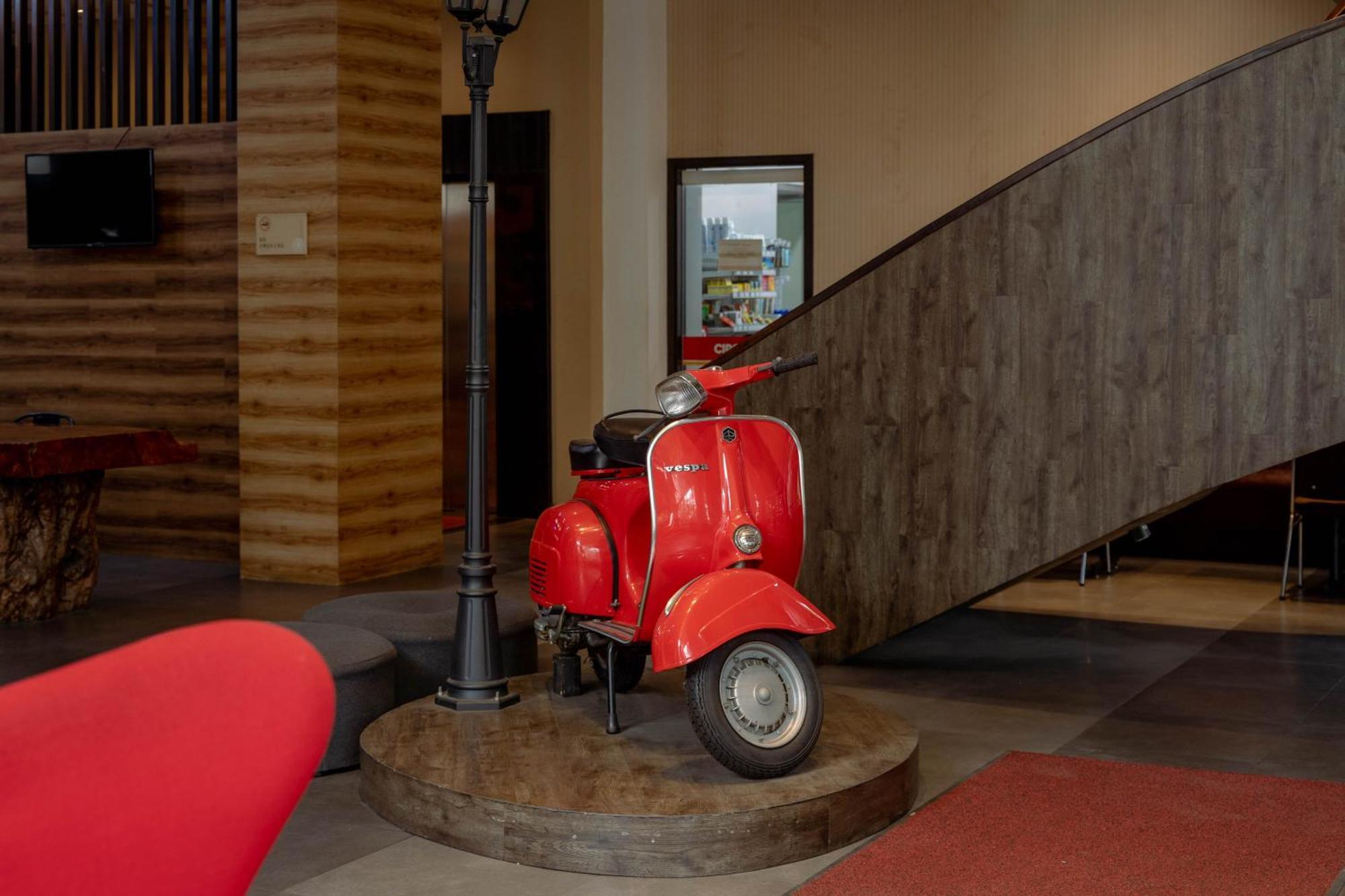 Kalya Hotel Bandung Dago Esterno foto