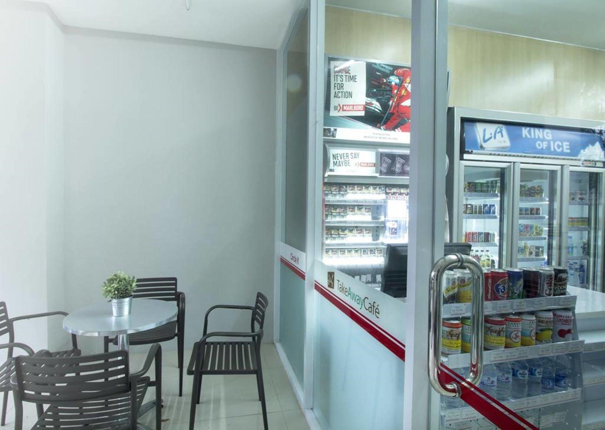 Kalya Hotel Bandung Dago Esterno foto