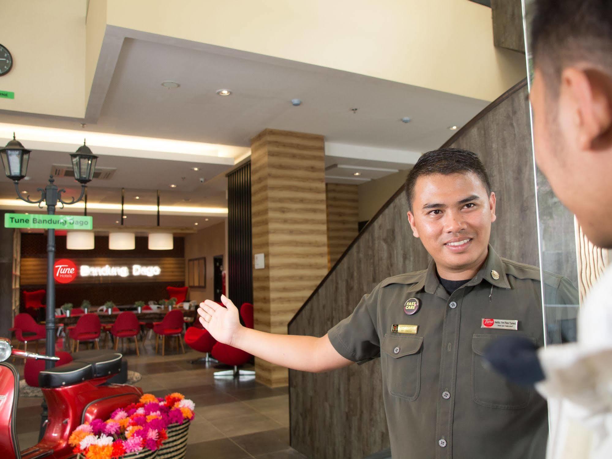 Kalya Hotel Bandung Dago Esterno foto
